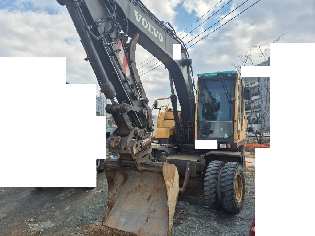 Volvo EW145B حفارات بعجل