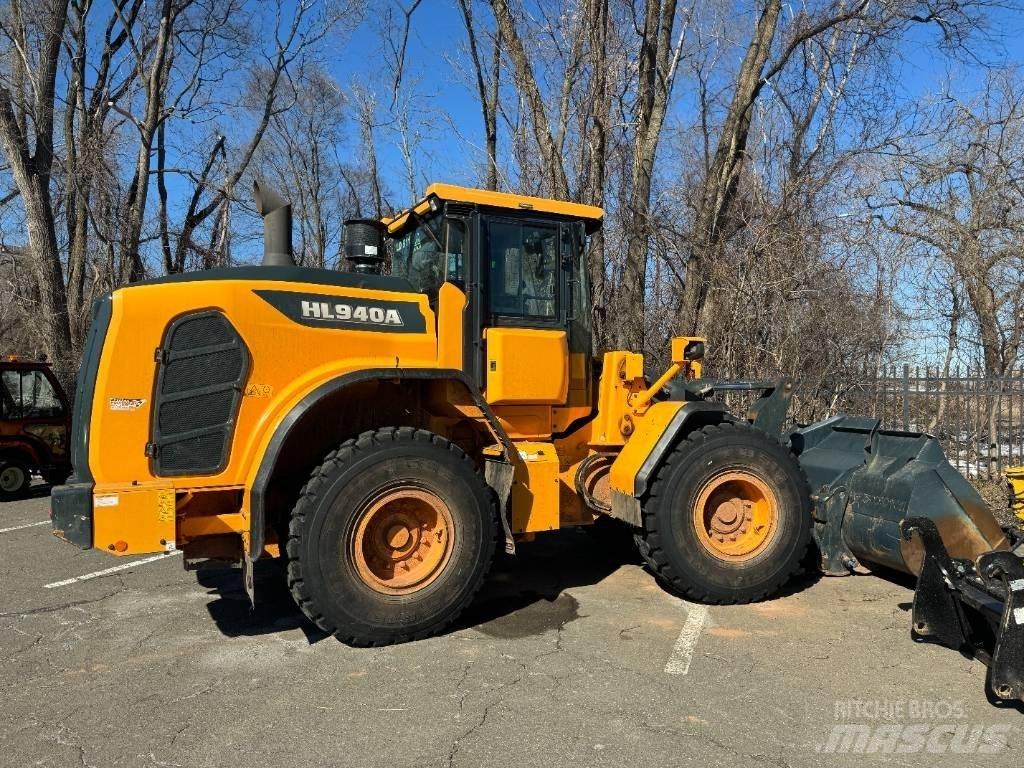 Hyundai HL 940 لوادر بعجل