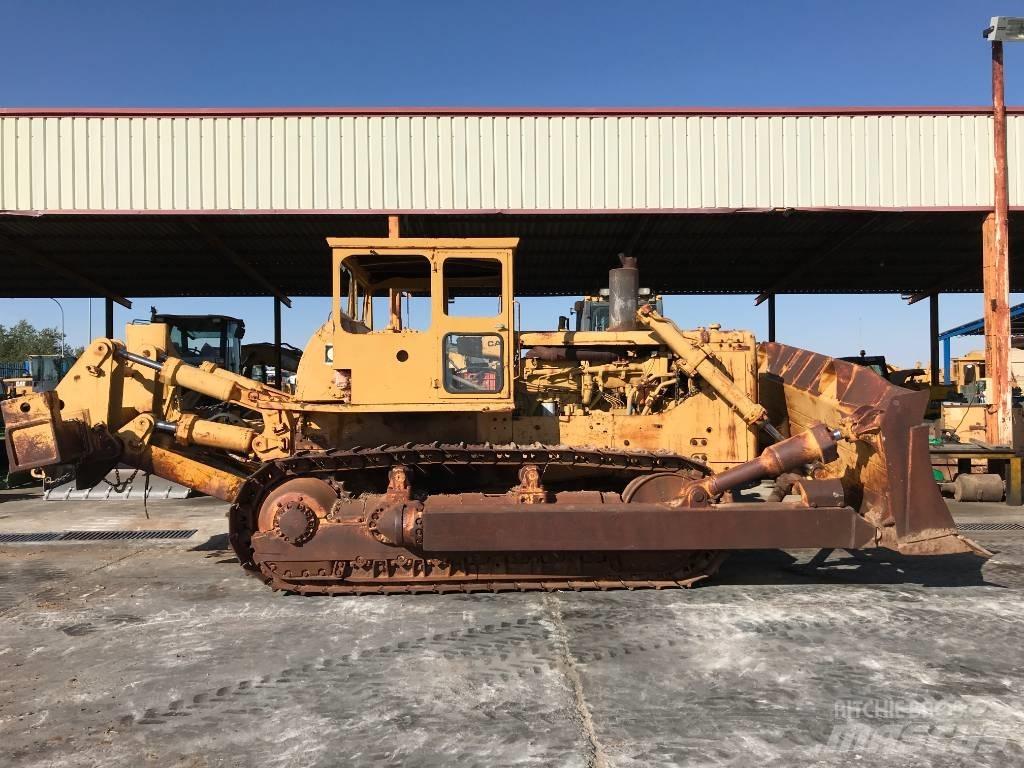 CAT D 8 K TT بلدوزرات مجنزرة