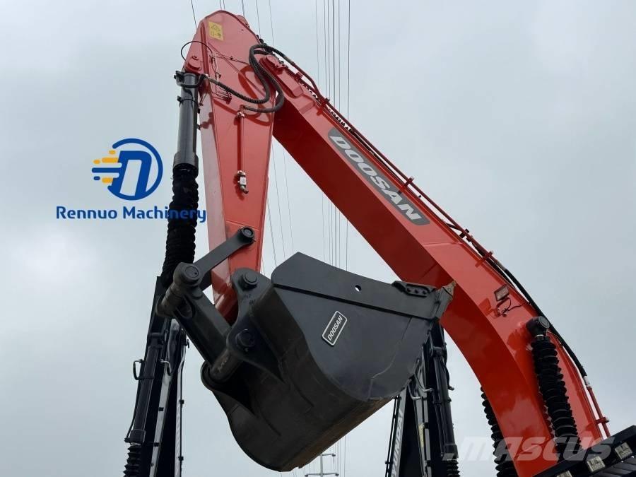 Doosan DX 300LC-9C حفارات زحافة