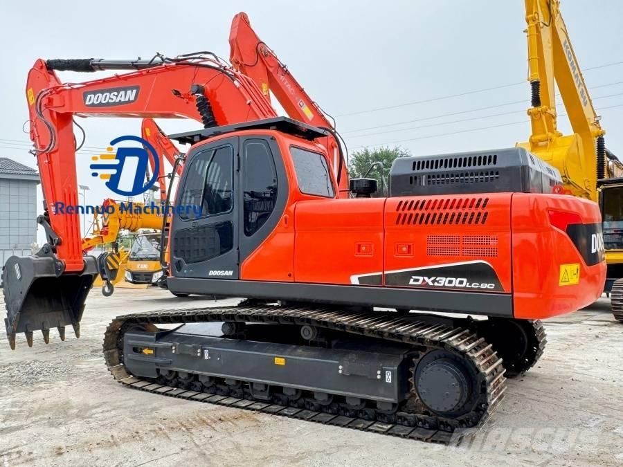 Doosan DX 300LC-9C حفارات زحافة