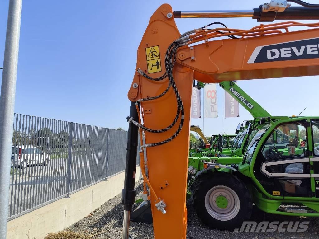 Develon DX 140 LCR-7 حفارات زحافة