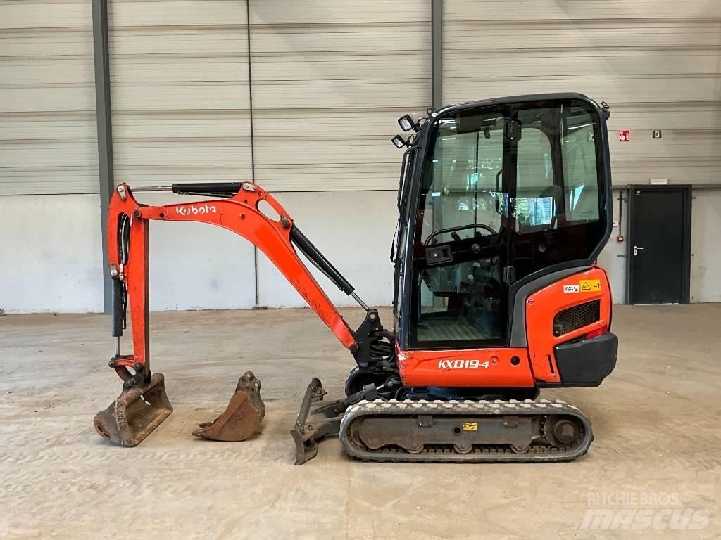 Kubota KX 019-4 حفارات صغيرة أقل من 7 طن (حفارات صغيرة)