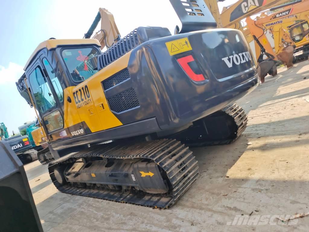 Volvo EC 210 D حفارات زحافة