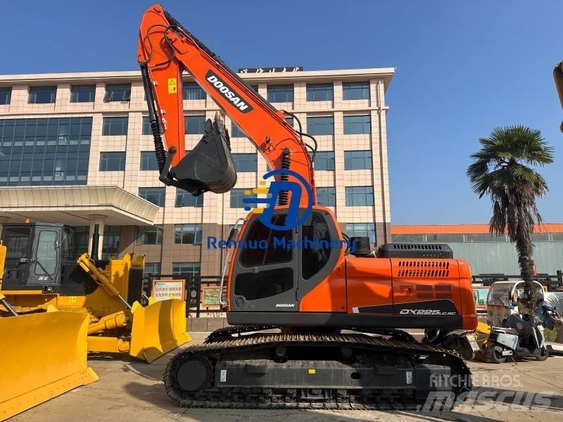 Doosan DX 225 LC-9C حفارات زحافة