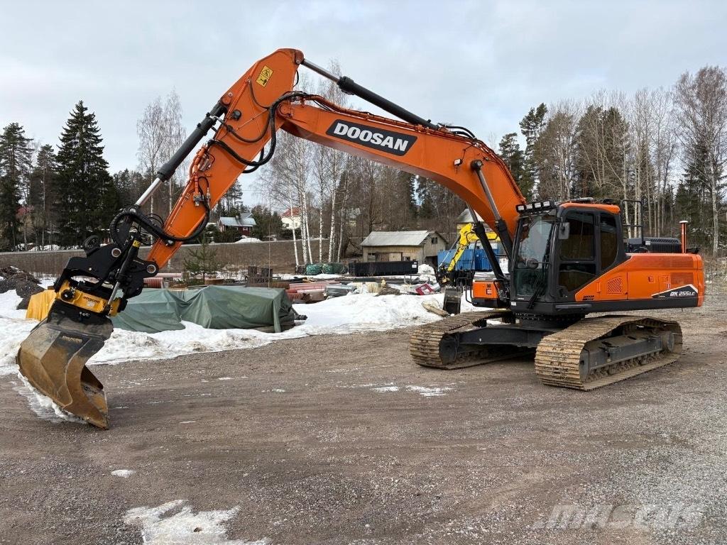 Doosan DX 255 LC-7 حفارات زحافة