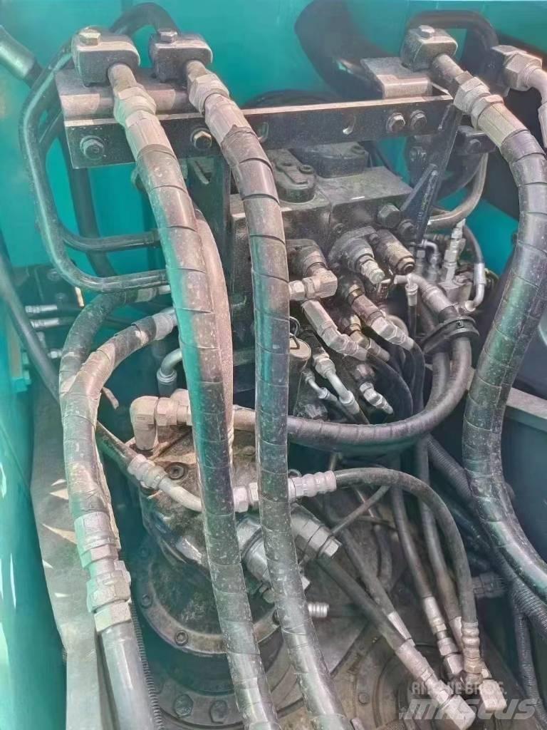 Kobelco SK 140 LC حفارات زحافة