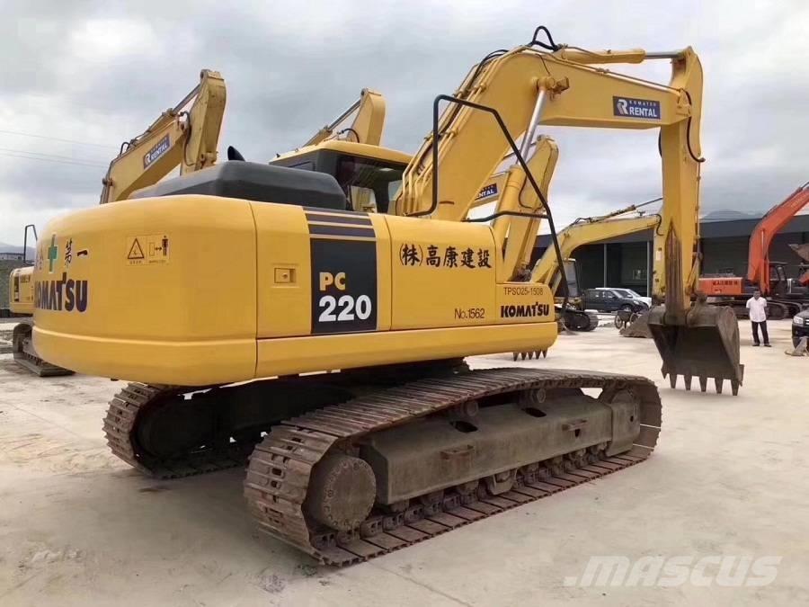 Komatsu pc220-7 حفارات زحافة