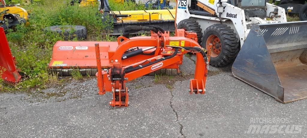 Maschio Giraffa 210 جزازات وأغطية المراعي