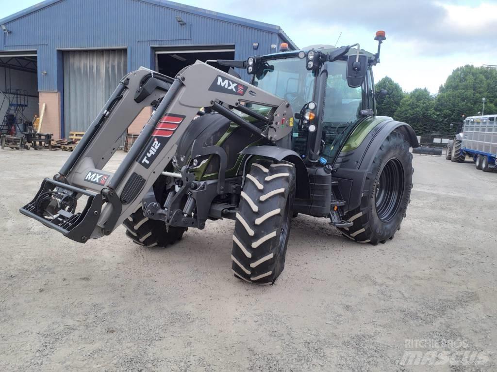 Valtra N155 D الجرارات