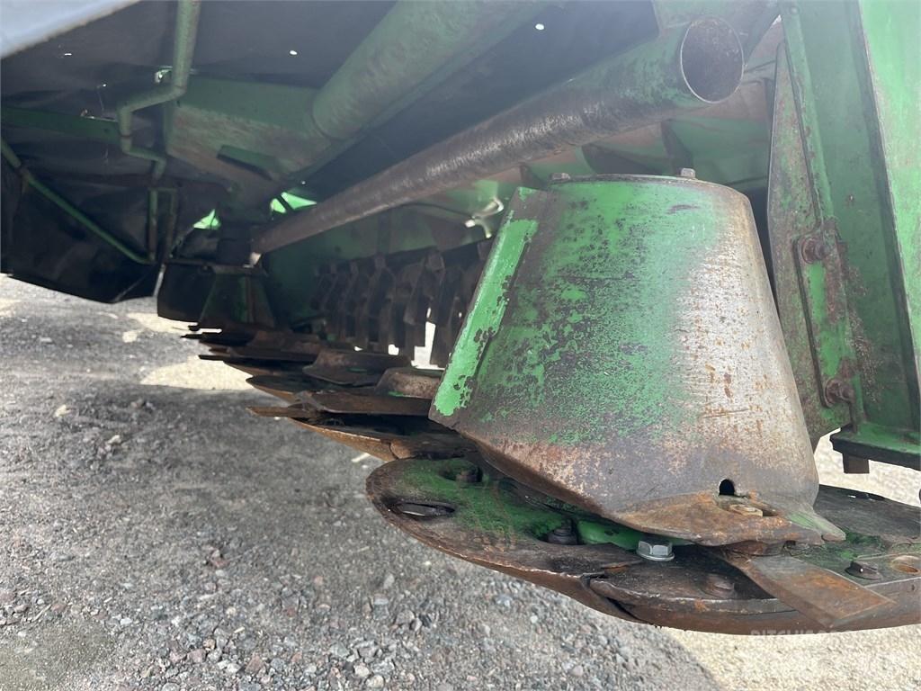 John Deere CC388, جزازات مكيفات