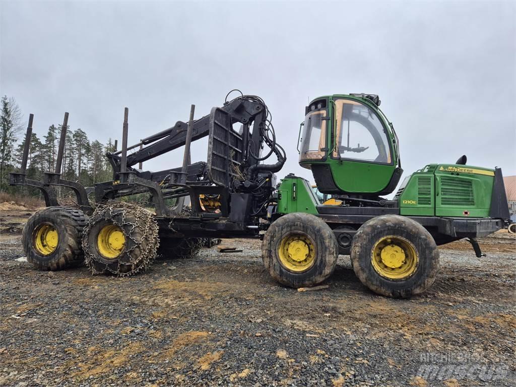 John Deere 1210E شاحنات