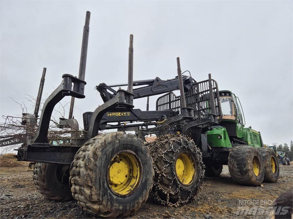 John Deere 1210E شاحنات