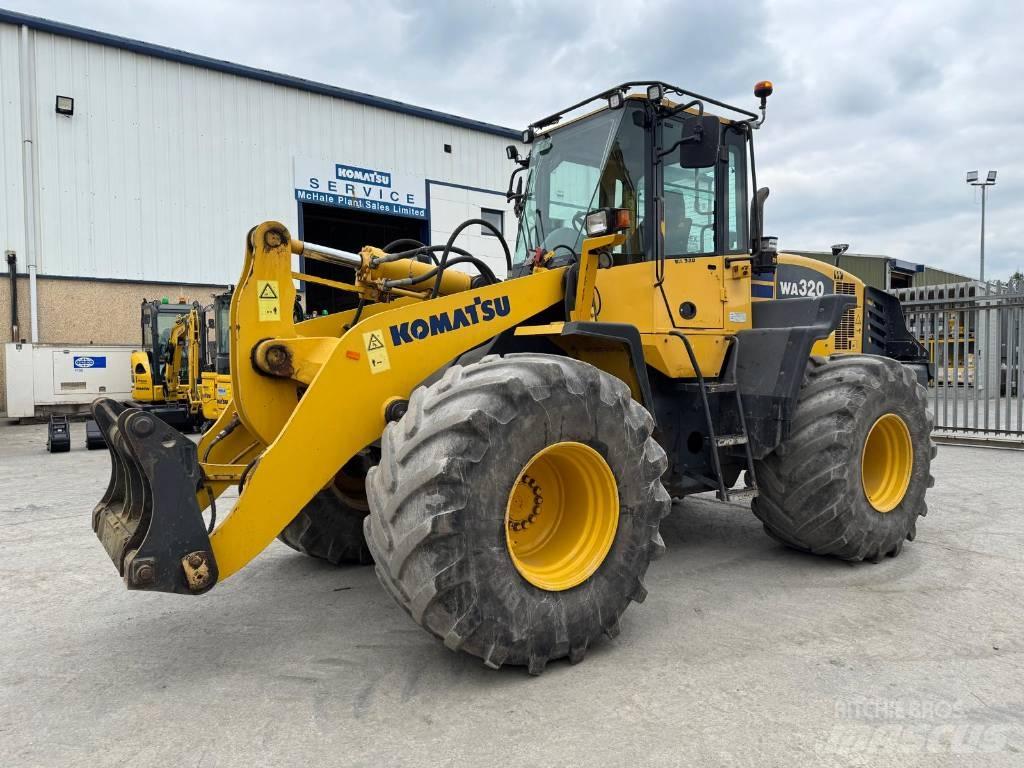 Komatsu WA320-5 لوادر بعجل