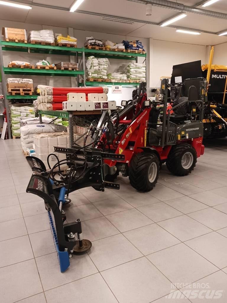 Weidemann 1140 لوادر صغيرة