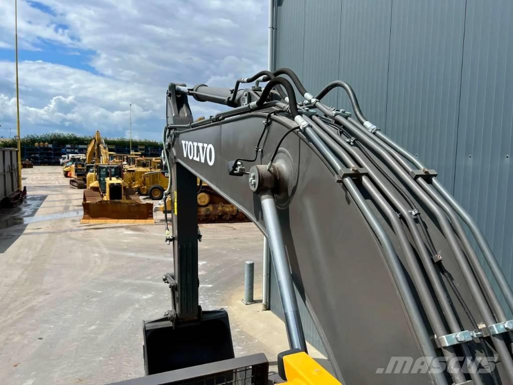 Volvo EC210 حفارات زحافة