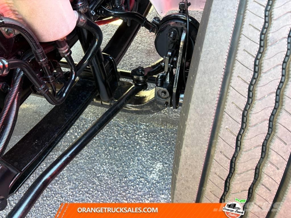 International 4300 شاحنات ذات هيكل صندوقي