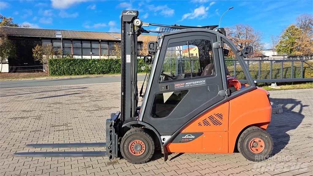 Linde H25T-02 شاحنات LPG