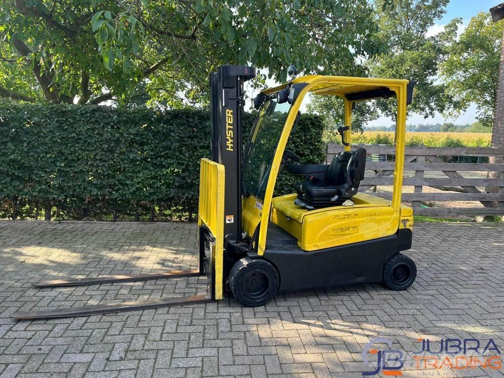 Hyster J2.0XN LWB شاحنات ذات رافعات شوكية تعمل بالكهرباء