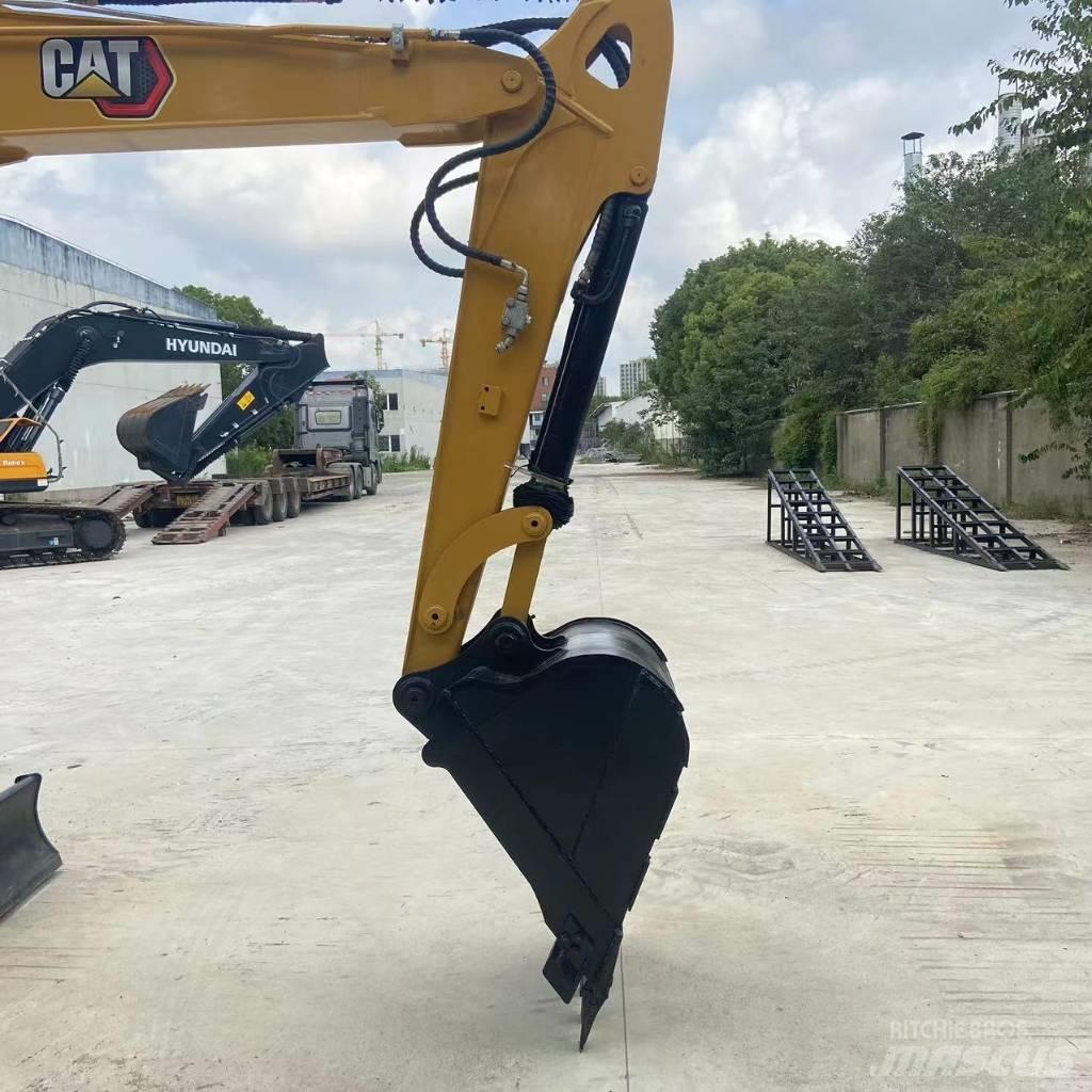 CAT 306 E2 حفارات زحافة