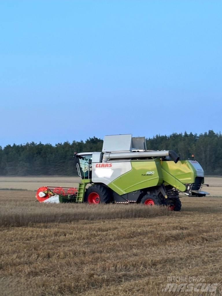CLAAS Tucano 420 حصادات