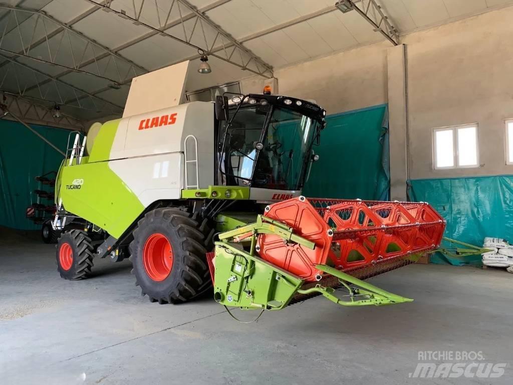 CLAAS Tucano 420 حصادات