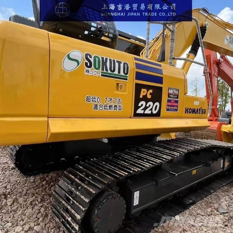 Komatsu PC 220 حفارات زحافة
