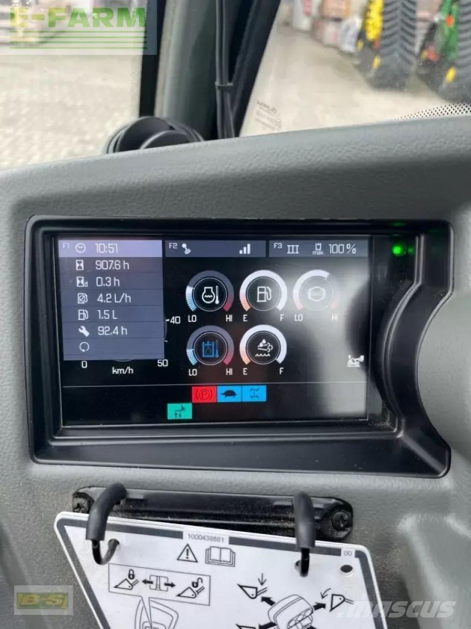 Kramer kt557 معدات مناولة لأغراض الزراعة