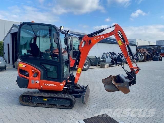 Kubota KX 019-4 حفارات صغيرة أقل من 7 طن (حفارات صغيرة)