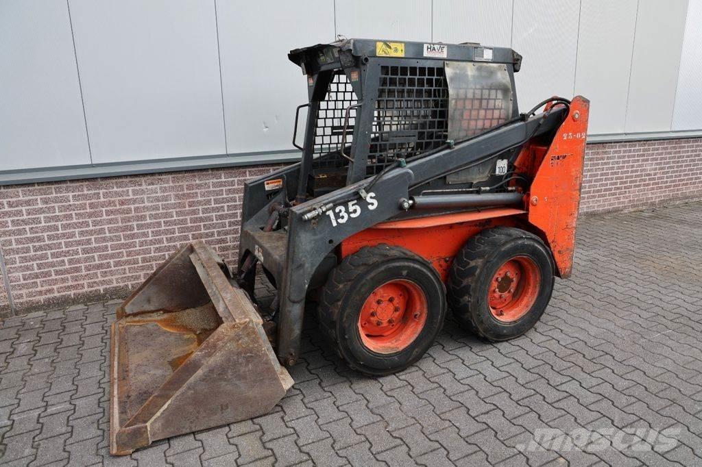 Thomas T135S لوادر انزلاقية التوجيه