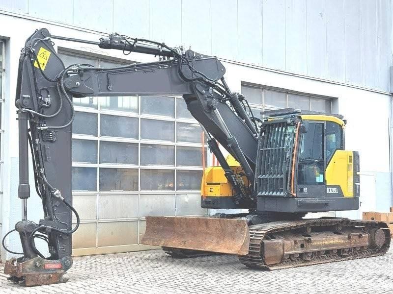 Volvo ECR 235 EL حفارات زحافة