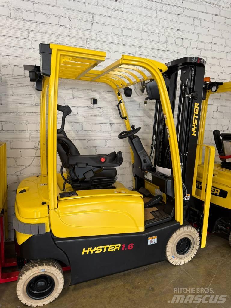 Hyster J1.6XN شاحنات ذات رافعات شوكية تعمل بالكهرباء