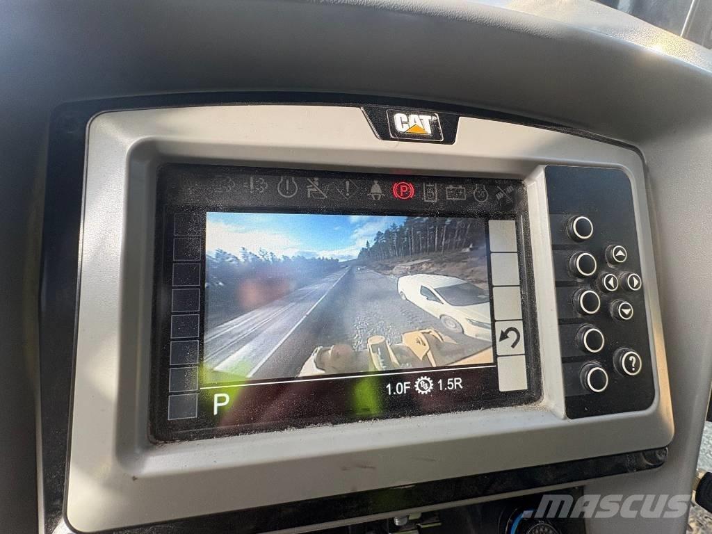 CAT D 6 T LGP بلدوزرات مجنزرة