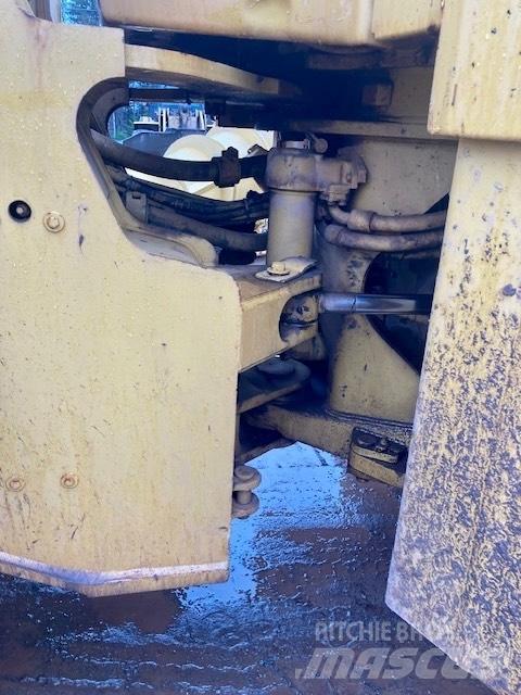 CAT 966 F II لوادر بعجل