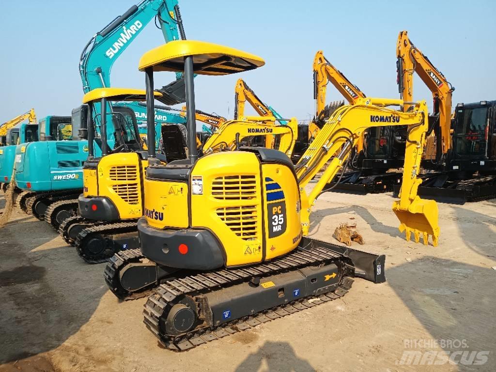 Komatsu PC 35 حفارات زحافة