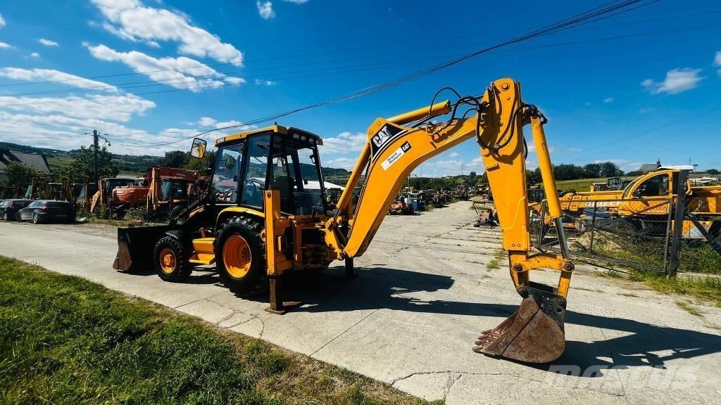 CAT 428 C لوادر ذات جرافات عكسية