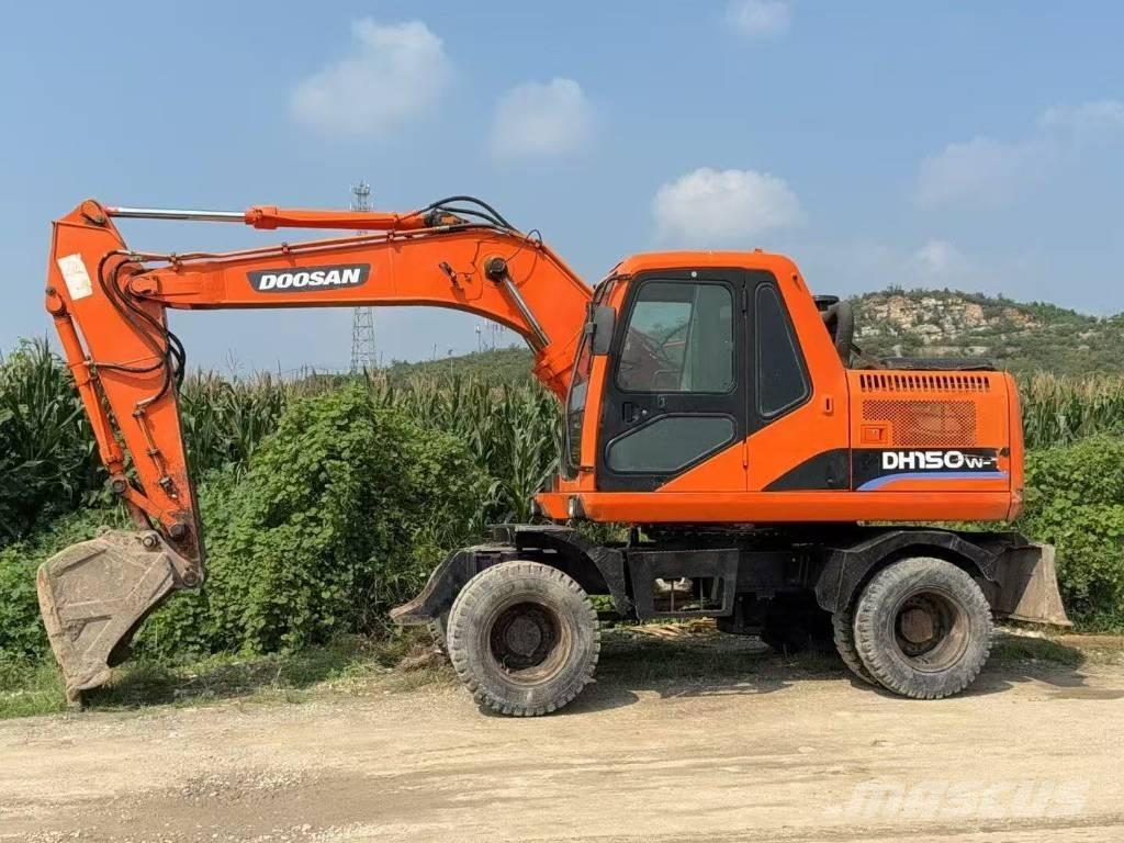 Doosan DH 150 W-7 حفارات زحافة