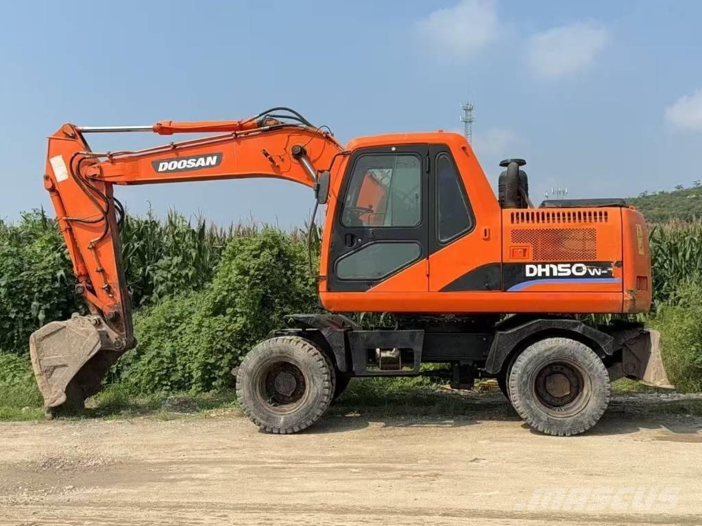 Doosan DH 150 W-7 حفارات زحافة