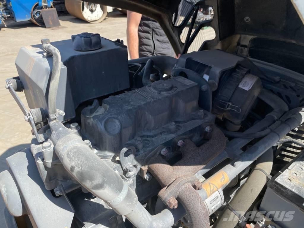 Hamm HD 12 VT مداحل مزدوجة