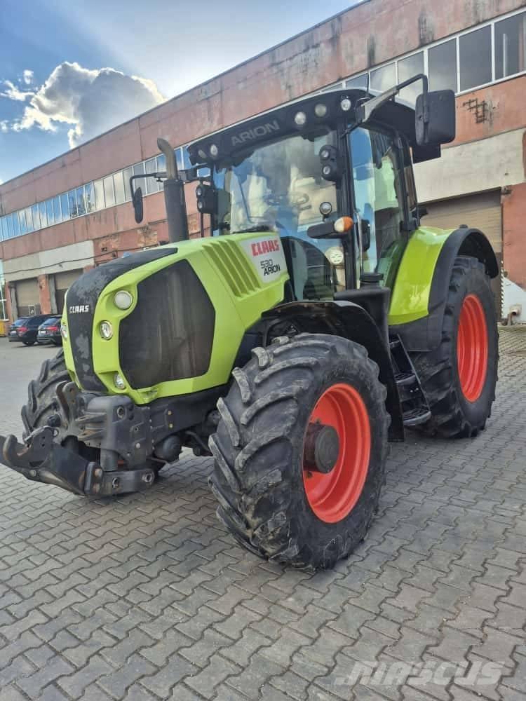 CLAAS Arion 530 الجرارات