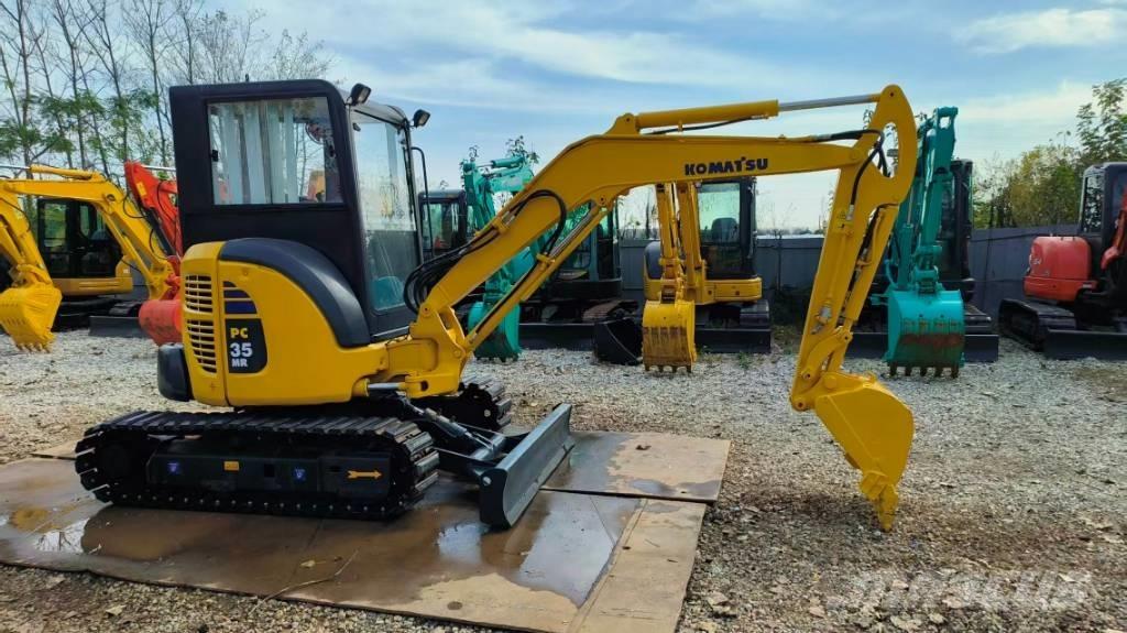 Komatsu PC 35 MR حفارات صغيرة أقل من 7 طن (حفارات صغيرة)