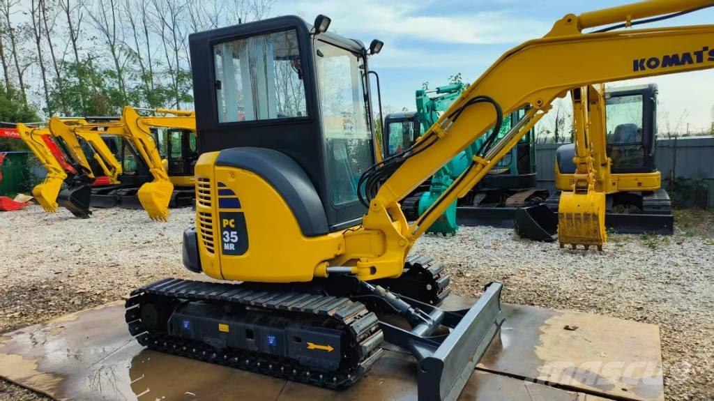 Komatsu PC 35 MR حفارات صغيرة أقل من 7 طن (حفارات صغيرة)