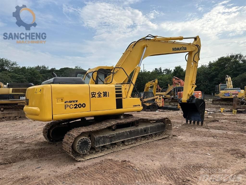 Komatsu PC 200-6 حفارات زحافة