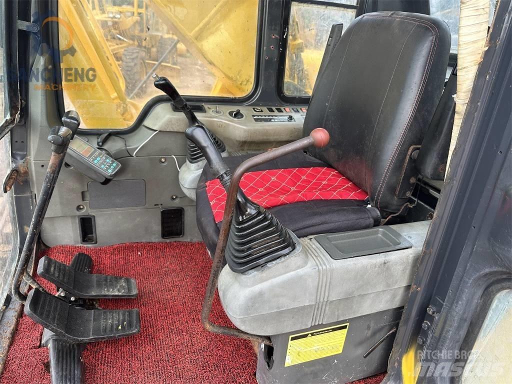 Komatsu PC 200-6 حفارات زحافة