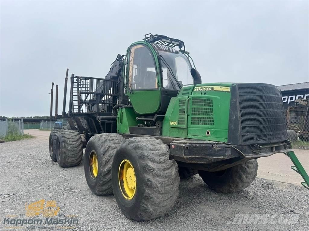 John Deere 1910E شاحنات