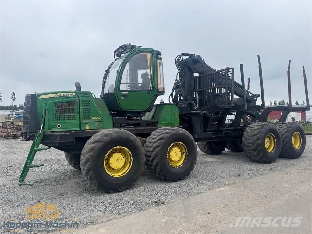 John Deere 1910E شاحنات