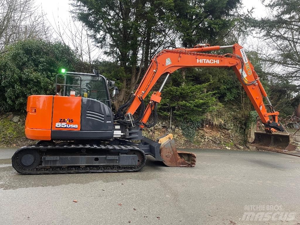 Hitachi ZX 85 US B حفارات وسط 7 طن - 12 طن