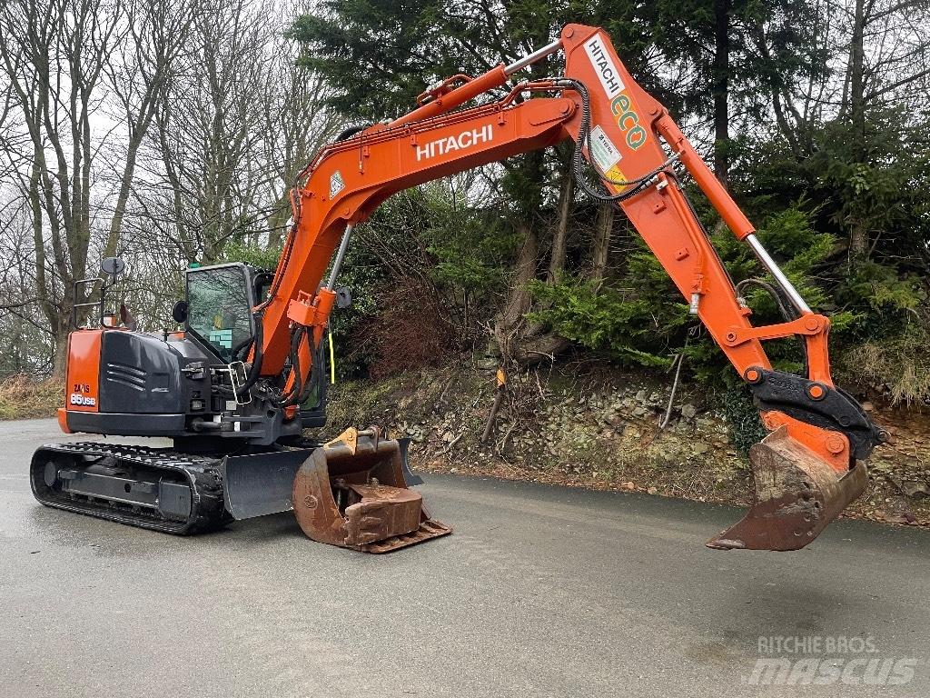 Hitachi ZX 85 US B حفارات وسط 7 طن - 12 طن