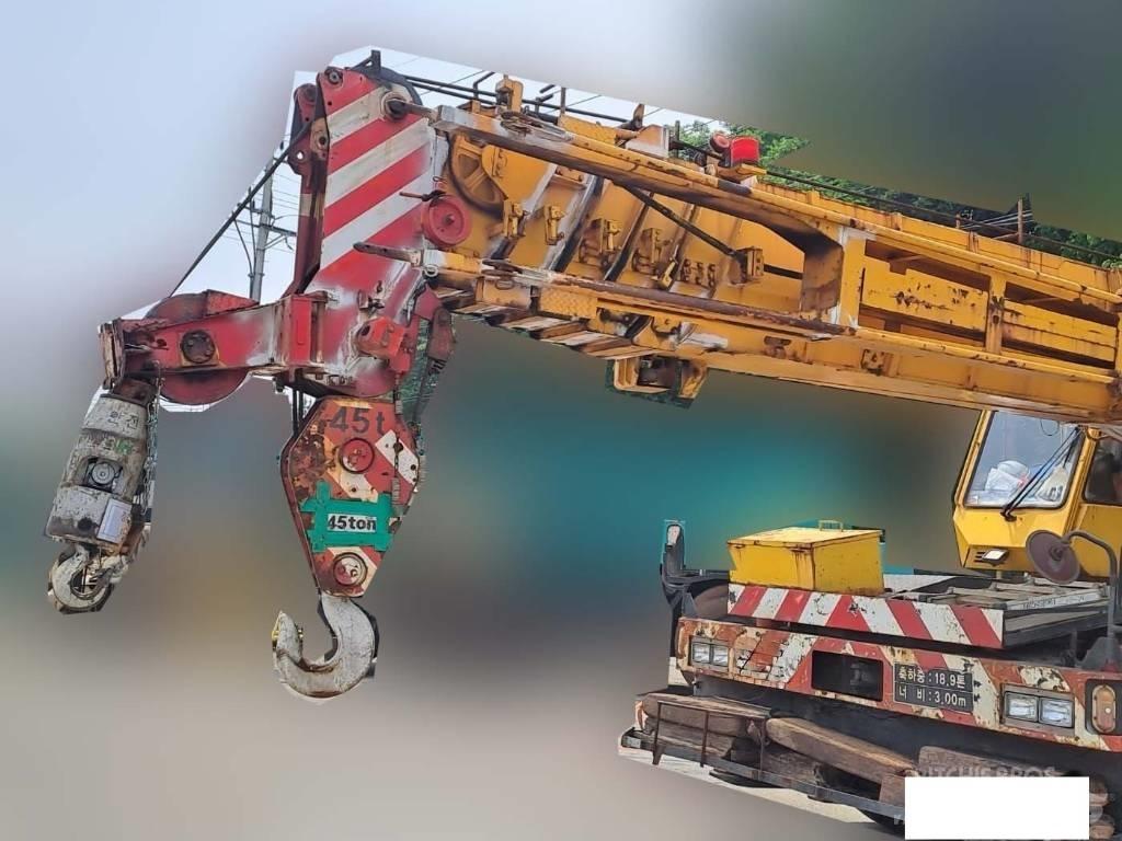 Tadano TR 500 M-2 رافعات الطرق الوعرة