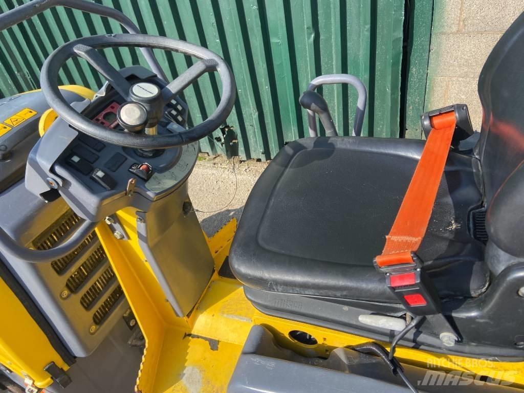 Atlas Copco cc 800 مداحل ثنائية الاسطوانة